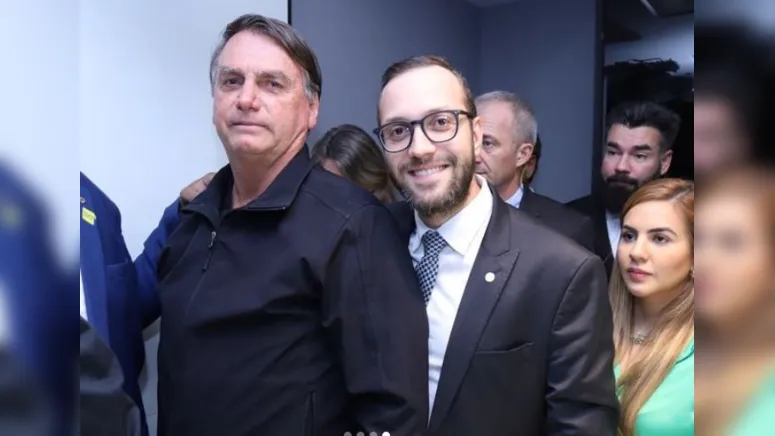 Imagem ilustrativa da notícia Deputado Filipe Barros sempre junto com Bolsonaro