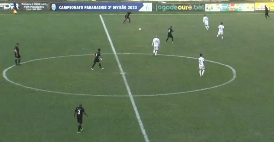 Gols foram marcados pelo meia Sato e pelo atacante Diego Paulista, cobrando pênalti