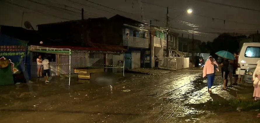 Jovem morreu após tentar escapar da enchente, em Curitiba