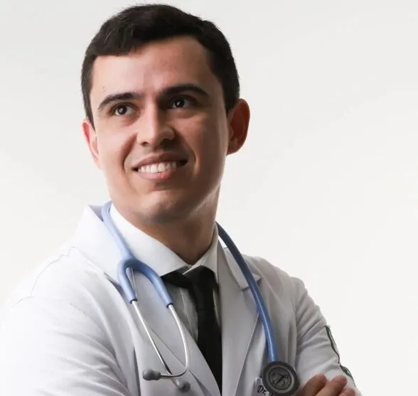 médico Rafael Medina, 31 anos