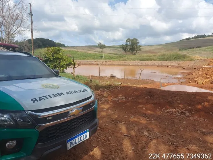 A PM ambiental recebeu uma denúncia.