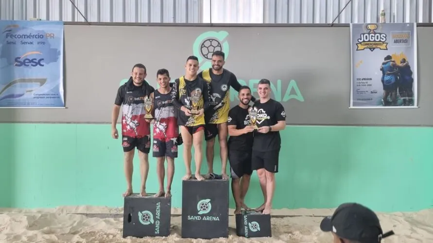 Angelo Danilo e Mateus Guerreiro foram campeões no futevôlei