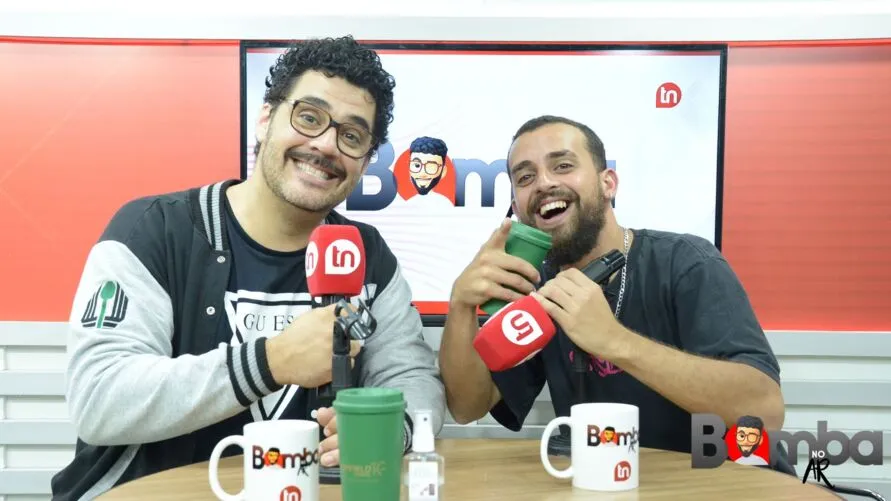 Bomba no ar entrevista filósofo, ator e raper Vinícius Batista