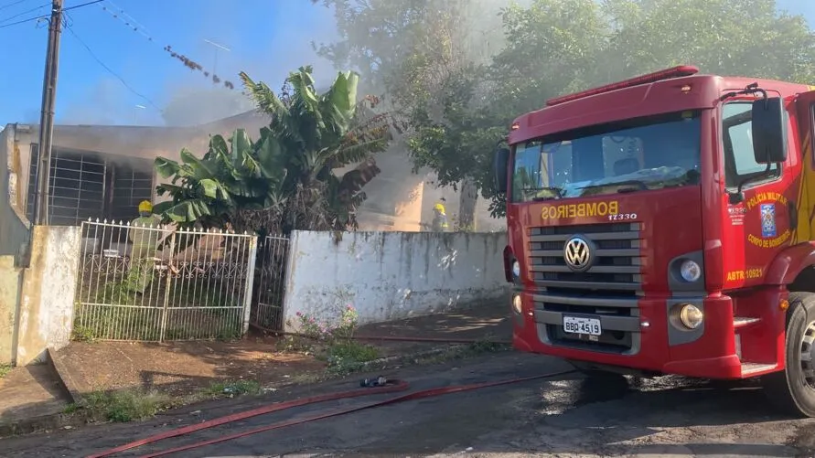 Bombeiros foram chamados na tarde desta sexta