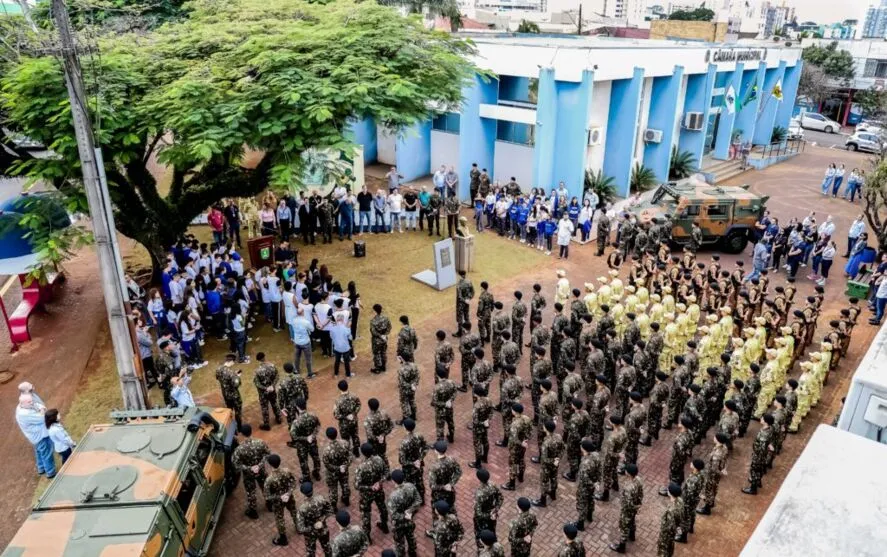 Exército de Apucarana nesta segunda-feira (8)