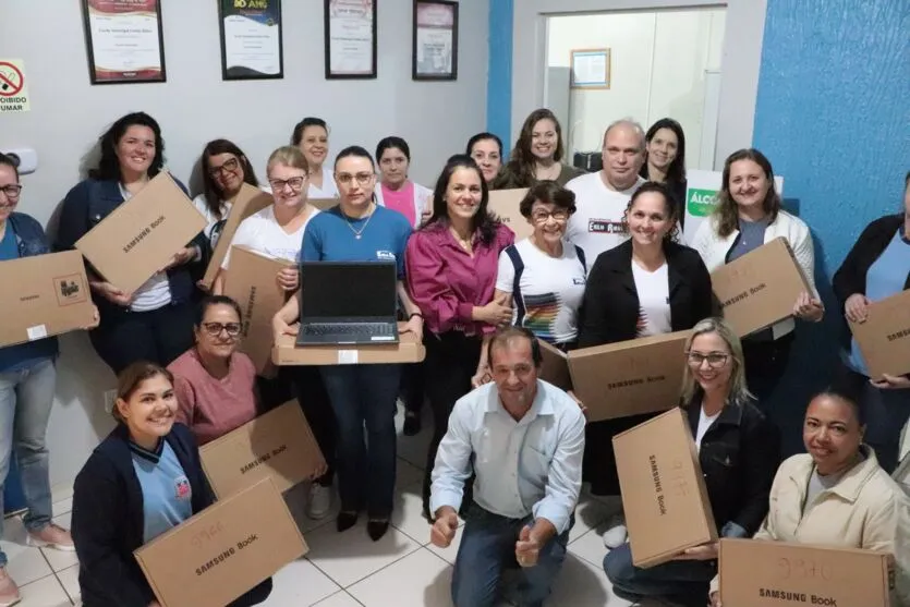 Prefeito Fuirlan participou da entrega