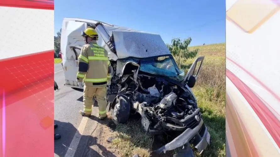 Van ficou destruída com o impacto