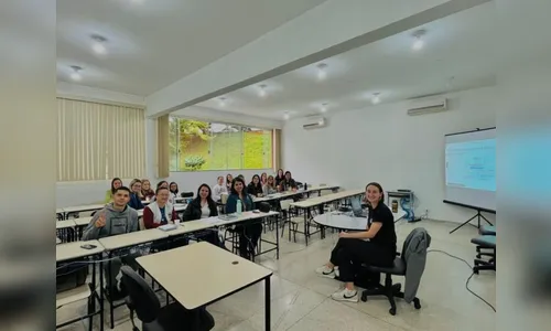 Professores de Língua Inglesa participam de curso de aperfeiçoamento