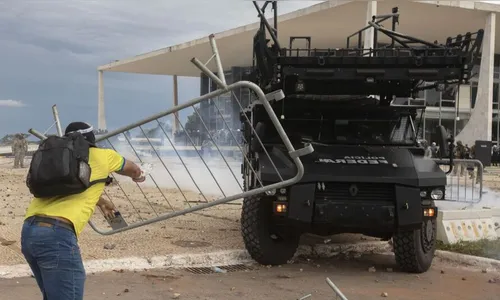 Moraes manda soltar mais 40 presos nos atos golpistas