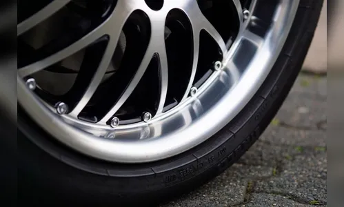 Santana é furtado no centro de Apucarana