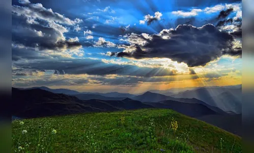 Caminho espiritual com a conexão do vento, da água e da natureza