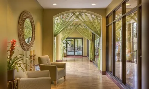 Convite à felicidade: hall de entrada do apartamento ou da casa