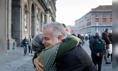 Dia do Abraço: Já abraçou o seu Amigo hoje?