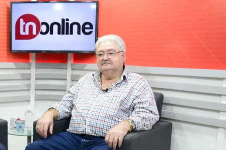 Empresário e pré-candidato, internado