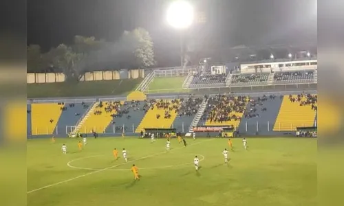 Laranja Mecânica tropeça em casa e perde para o Iguaçu por 2 a 0