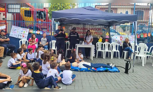Escola de Apucarana apresenta profissões aos alunos; assista