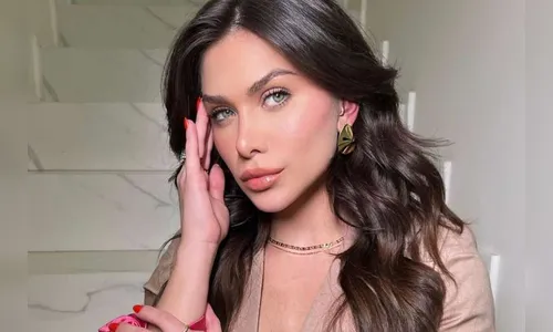 Flávia Pavanelli viraliza após mostrar que está 'banguela'; vídeo