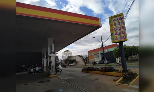 Gasolina está em média R$ 0,20 mais barata em Apucarana