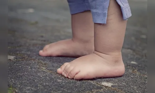 PMPR encontra bebê trancada sozinha dentro de casa, em Maringá