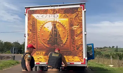 Contrabando de cigarros é apreendido em 'caminhão de Nossa Senhora'