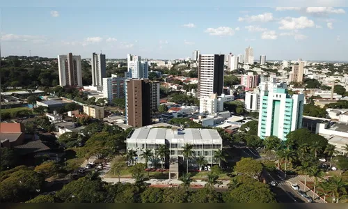 Prefeitura de Umuarama abre concurso público com 100 vagas