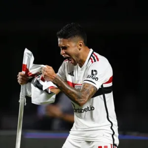 Time paulista venceu a partida por 4 a 2