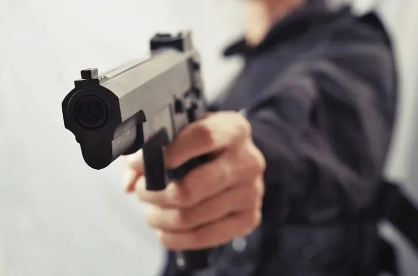 A mulher não ficou ferida e a PM foi acionada