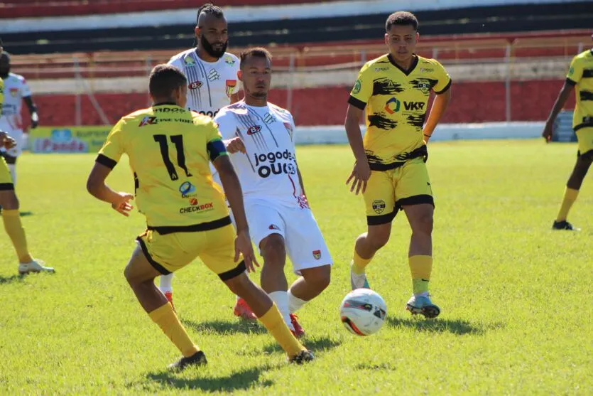 Apucarana Sports na vitória sobre o Araucária na última rodada