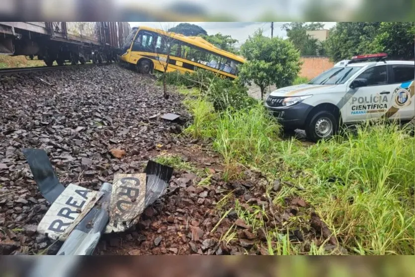 Acidente ocorreu no final da manhã de 9 de março em passagem de nível em Jandaia do Sul