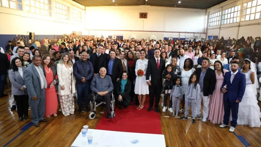 Casamento aconteceu no ginásio do Sesc