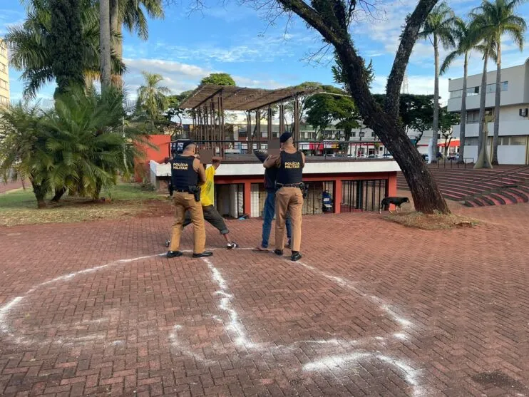 Com a intenção de combater o tráfico de drogas e furtos