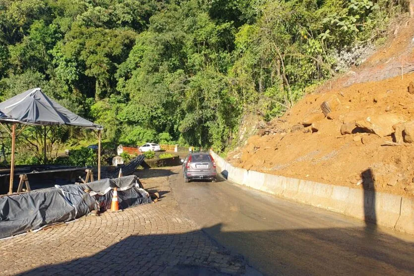 DER/PR reabre Estrada da Graciosa; trecho permanece em obras.