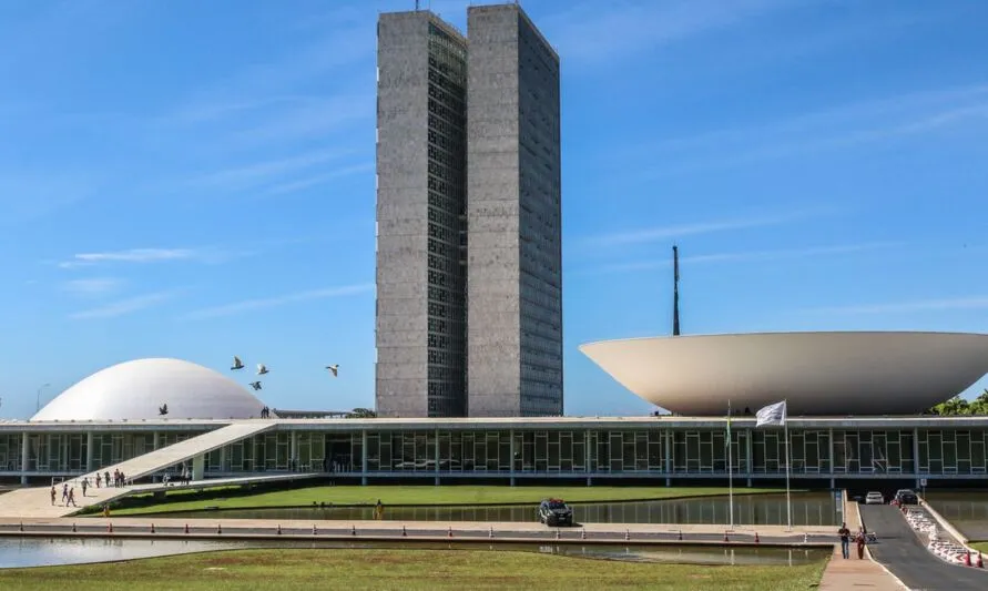 Feriado de Corpus Christi adiará votação de marco fiscal pelo Senado.