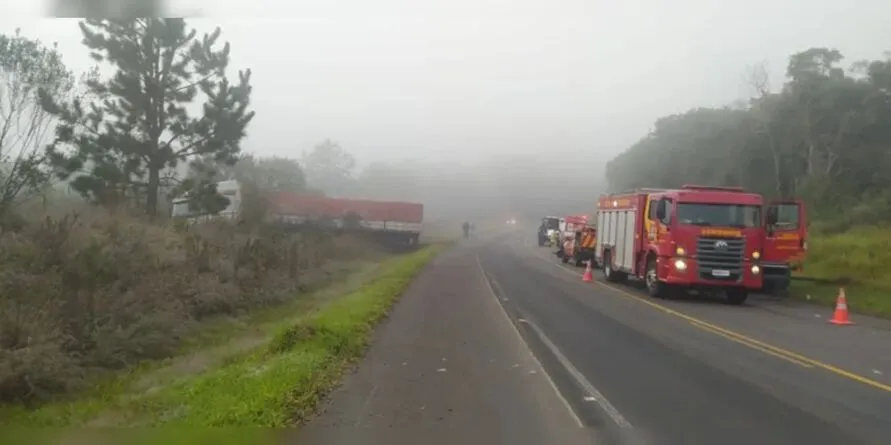 O local é um ponto de curva em que há incidência de muita neblina