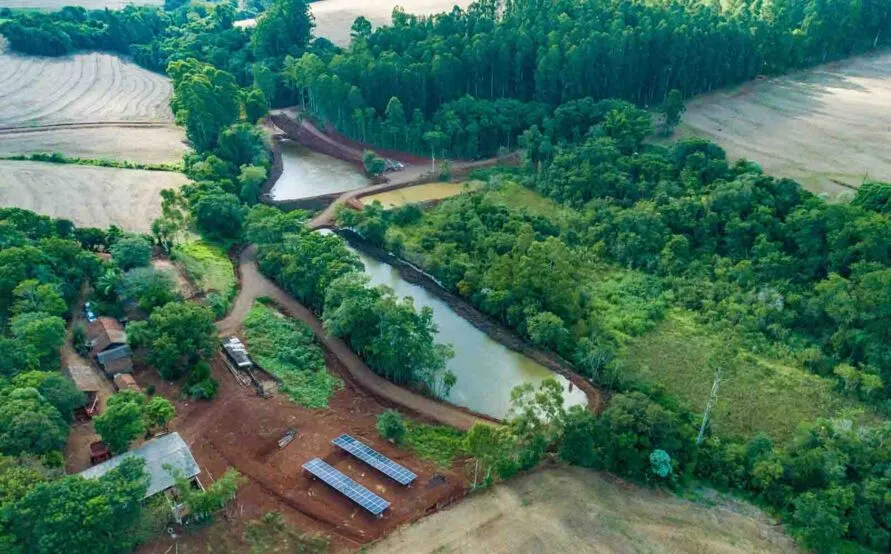 O programa “Aquicultura Sustentável” incentiva a produção de peixes e aproveita o potencial hídrico do município