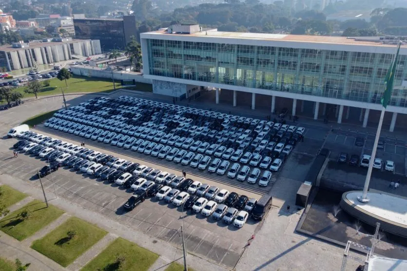 Viaturas foram apresentadas nesta segunda-feira