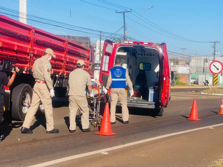 Vítima foi socorrida pelo Corpo de Bombeiros