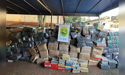 PM apreende carreta com mais de 2 toneladas de droga em Foz do Iguaçu
