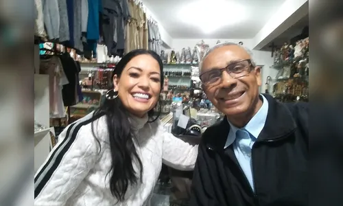 Milene Pavorô, do programa do Ratinho, visita santuário na região