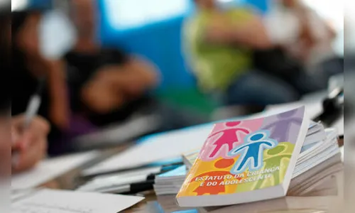 Mulher procura a PM após ex-marido requisitar transferência dos filhos