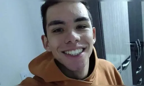 Jovem morre após bater contra muro e invadir quintal de casa no Paraná
