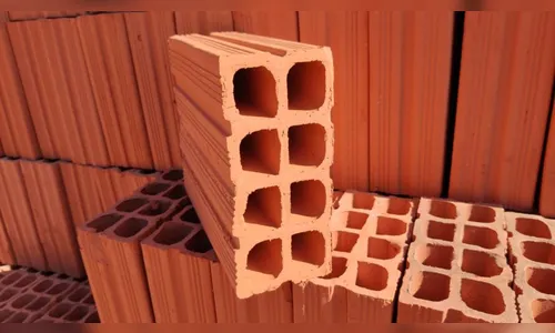 Mil tijolos são furtados de construção em Apucarana