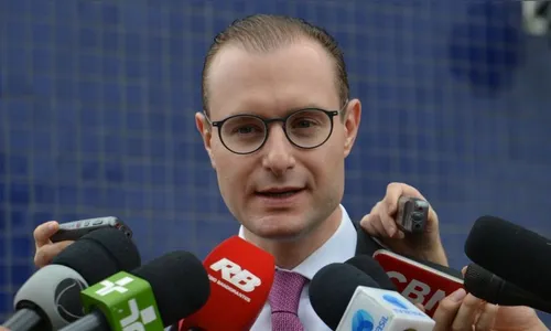 Lula indica Cristiano Zanin para exercer cargo de ministro do STF