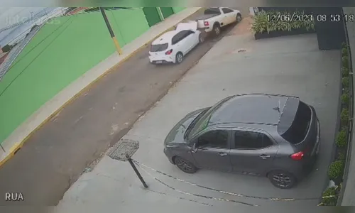 Em Arapongas, motorista provoca acidente após sofrer mal súbito