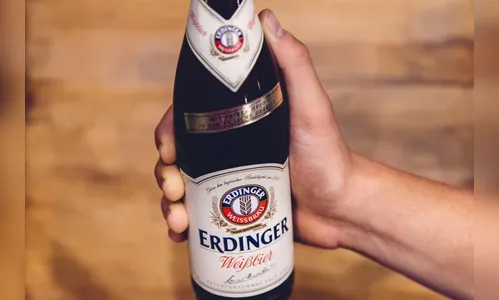 Homem joga garrafa de cerveja na viatura da PM e é preso em Faxinal