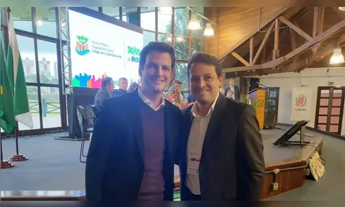 Junior da Femac participa de fórum de prefeitos em Curitiba