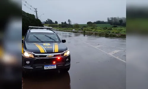 PRF orienta motoristas após acidentes no mesmo ponto da BR-376