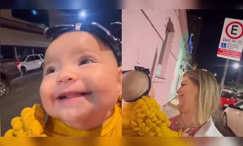 Fofura: bebê cai na gargalhada ao ver placas de trânsito e viraliza