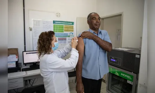 Apucarana oferta 17 locais de vacinação contra a gripe neste sábado