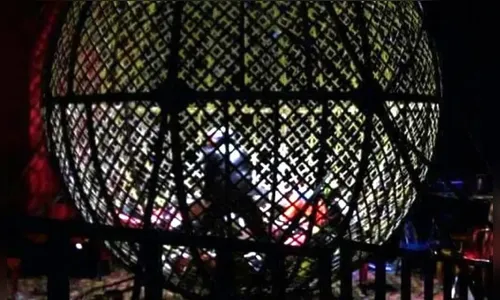 Jovem fica ferido em acidente com globo da morte em circo no Paraná
